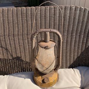 Antique vintage Dietz Monarch NY USA Dietz Fitzall lantern